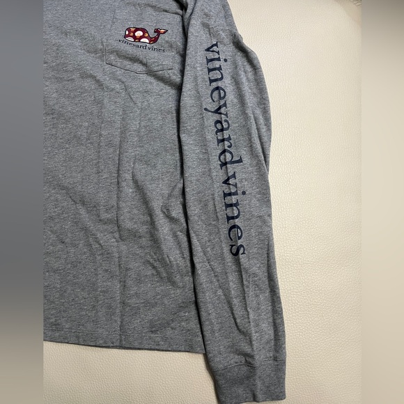 NWT - Vineyard Vines Whale Basketball Print Men’s Long Sleeve T Shirt - Size L - Picture 4 of 7